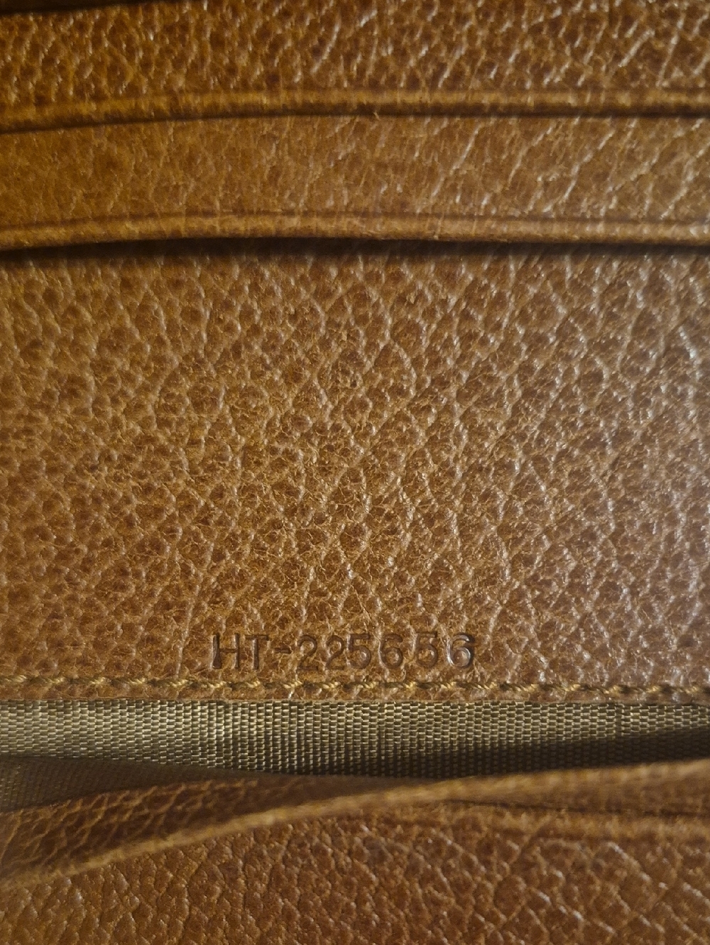 Salvatore ferragamo checkbook holder /wallet .like New . Authentic. - Picture 7 of 11